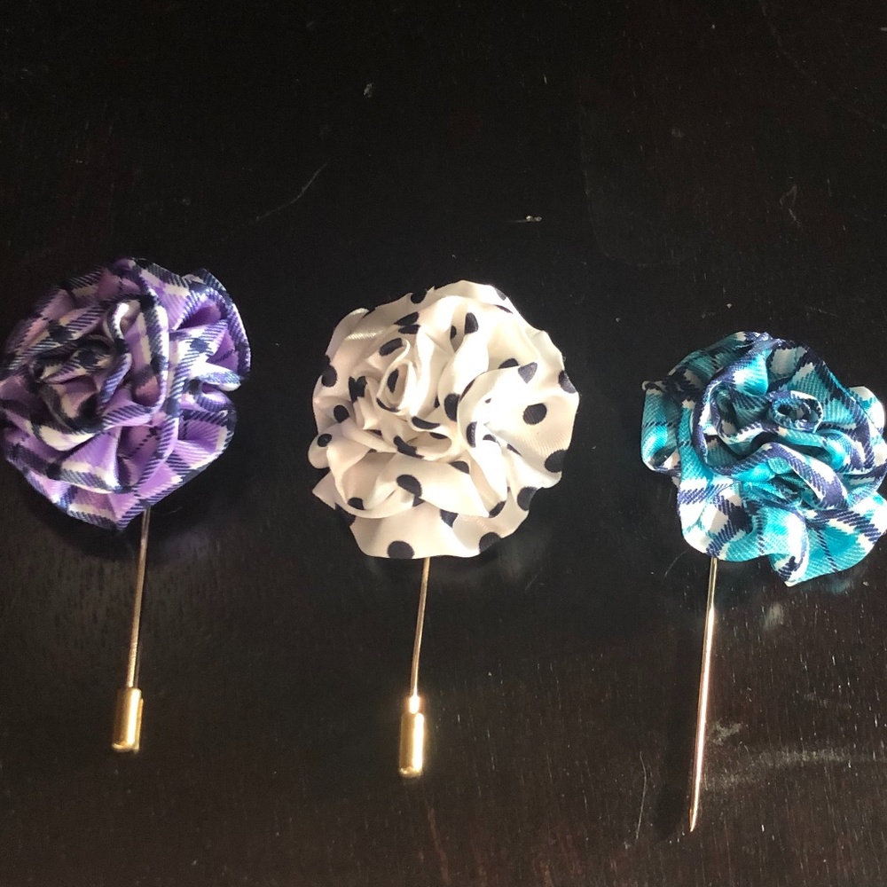 Set of 3 flower pins Van Huesan